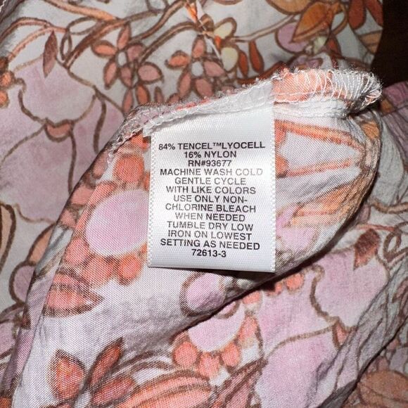 NWT Ryegrass Floral Ruffle Sleeve Button Down Blouse - Picture 8 of 8